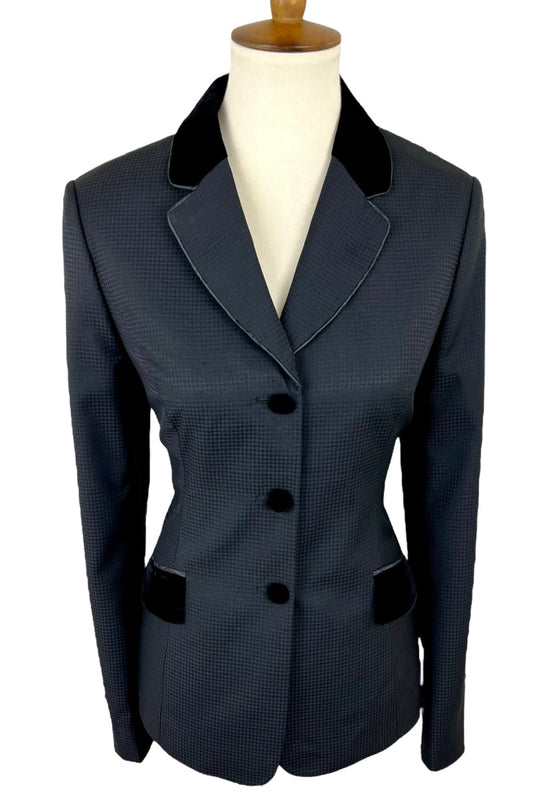 Hunt Coats – Custom Collars Boutique