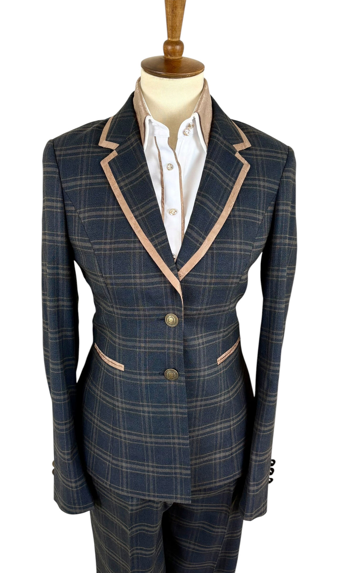 The Alexandra Showmanship Suit