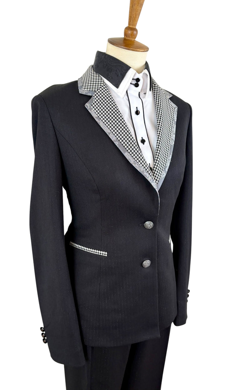 The Blythe Showmanship Suit