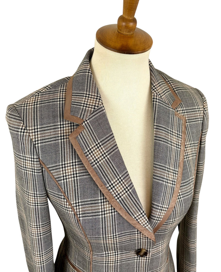The Trinn Halter Jacket