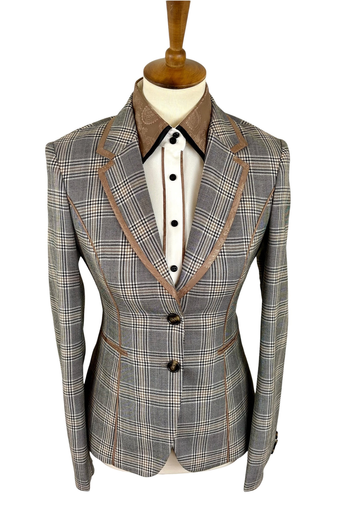 The Trinn Halter Jacket