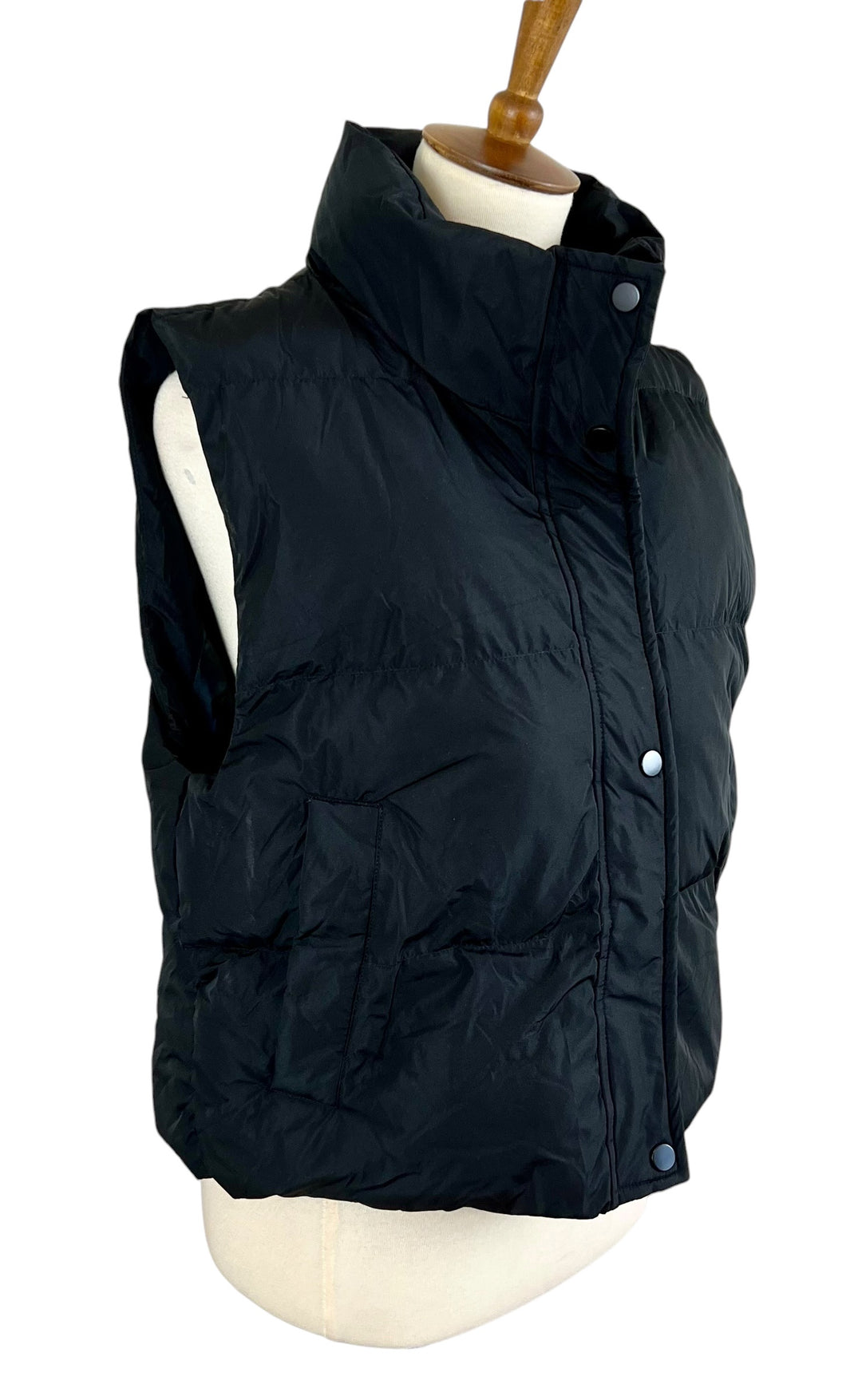 CCB Cropped Vest (Black)