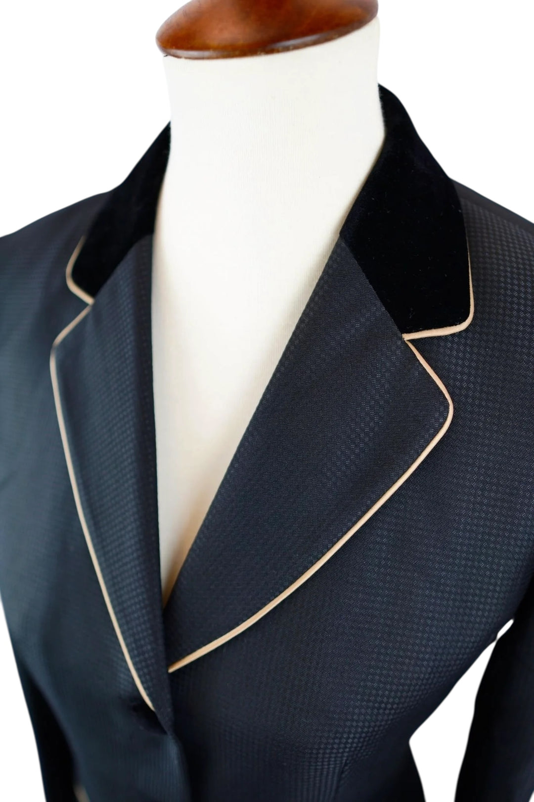 The Addison Show Coat (Size 14) - Ref. 222