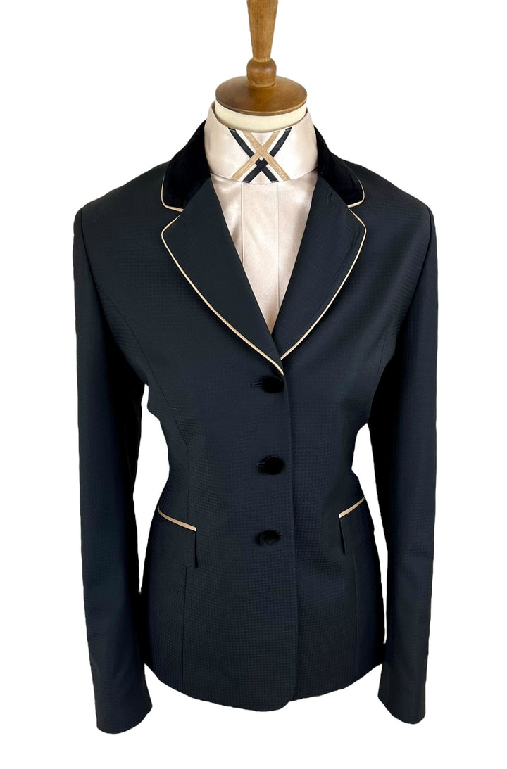 The Addison Show Coat (Size 10) - Ref. 242