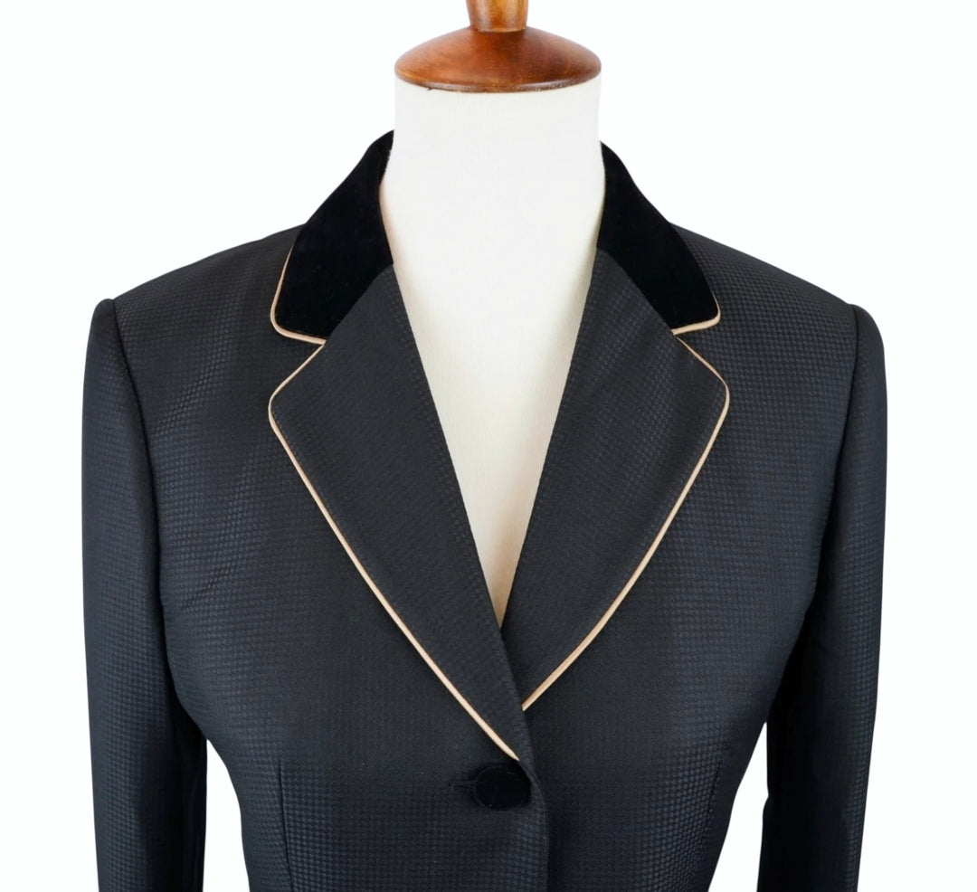 The Addison Show Coat (Size 14) - Ref. 222