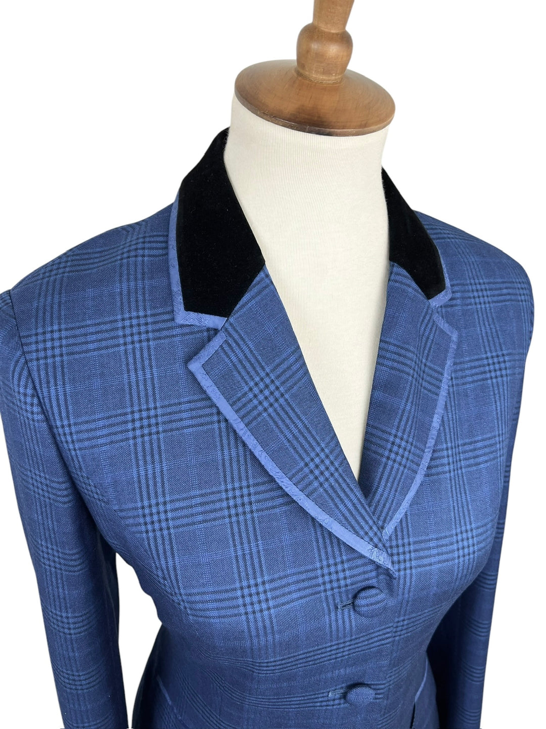 The Holly Hunt Coat (Size 2) - Ref. 288