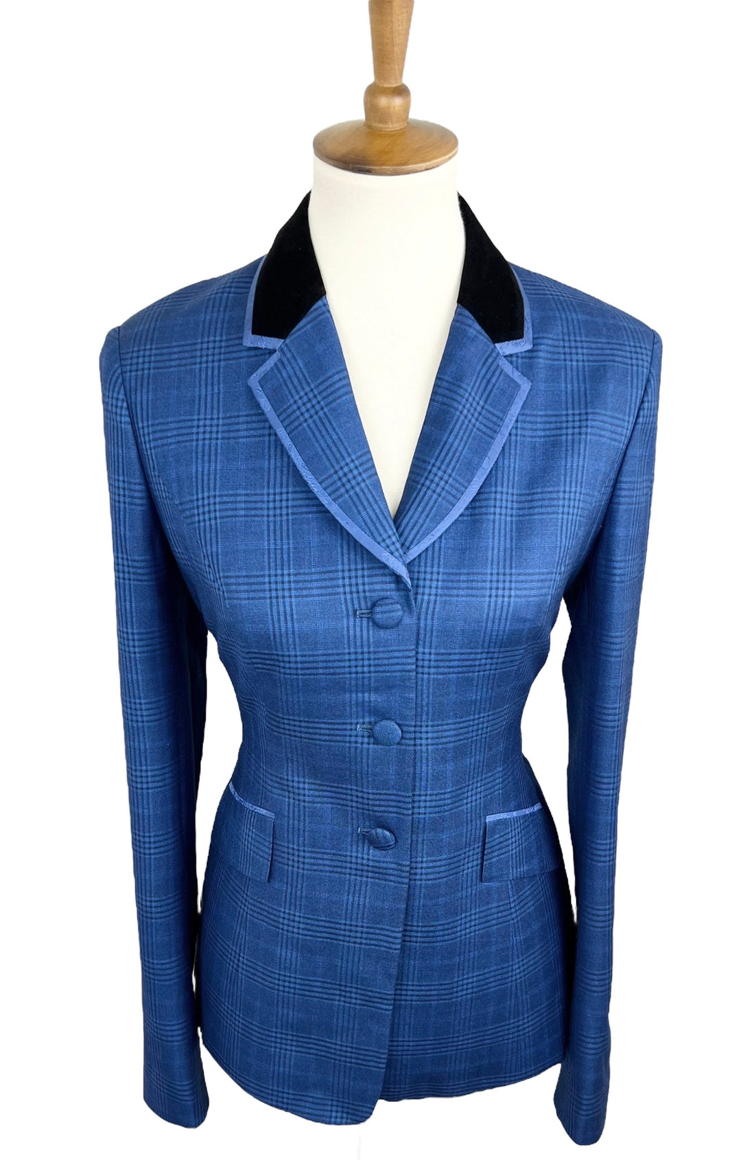 The Holly Hunt Coat (Size 2) - Ref. 288