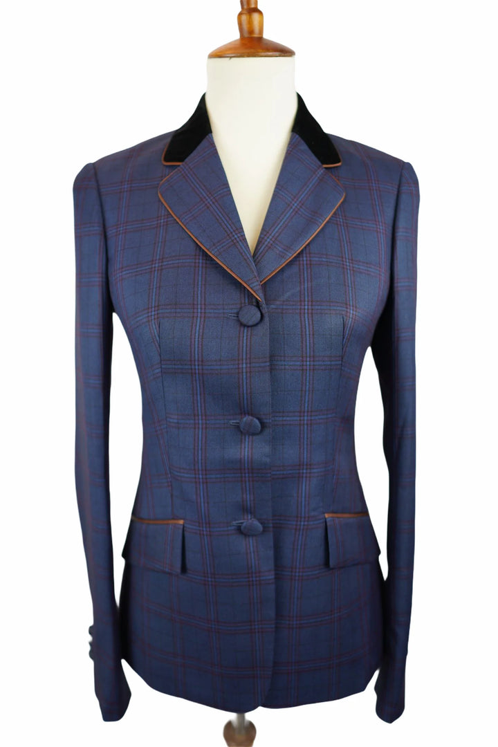 The Megan Hunt Coat (Size 6) - Ref. 252