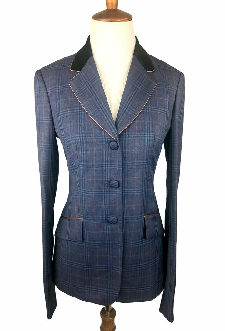 The Charlotte Hunt Coat (Size 4) - Ref. 217